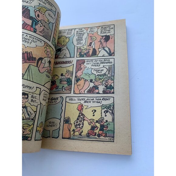 Dennis The Menace "Pocket Full Of Fun!" No. 20 Comic Book - Picture 6 of 11